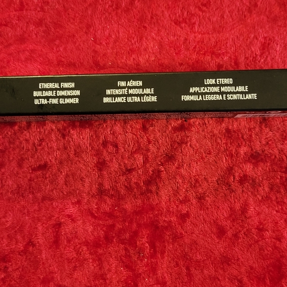 Brand New in Box Kat Von D liquid Highlighter Pink - Picture 3 of 8